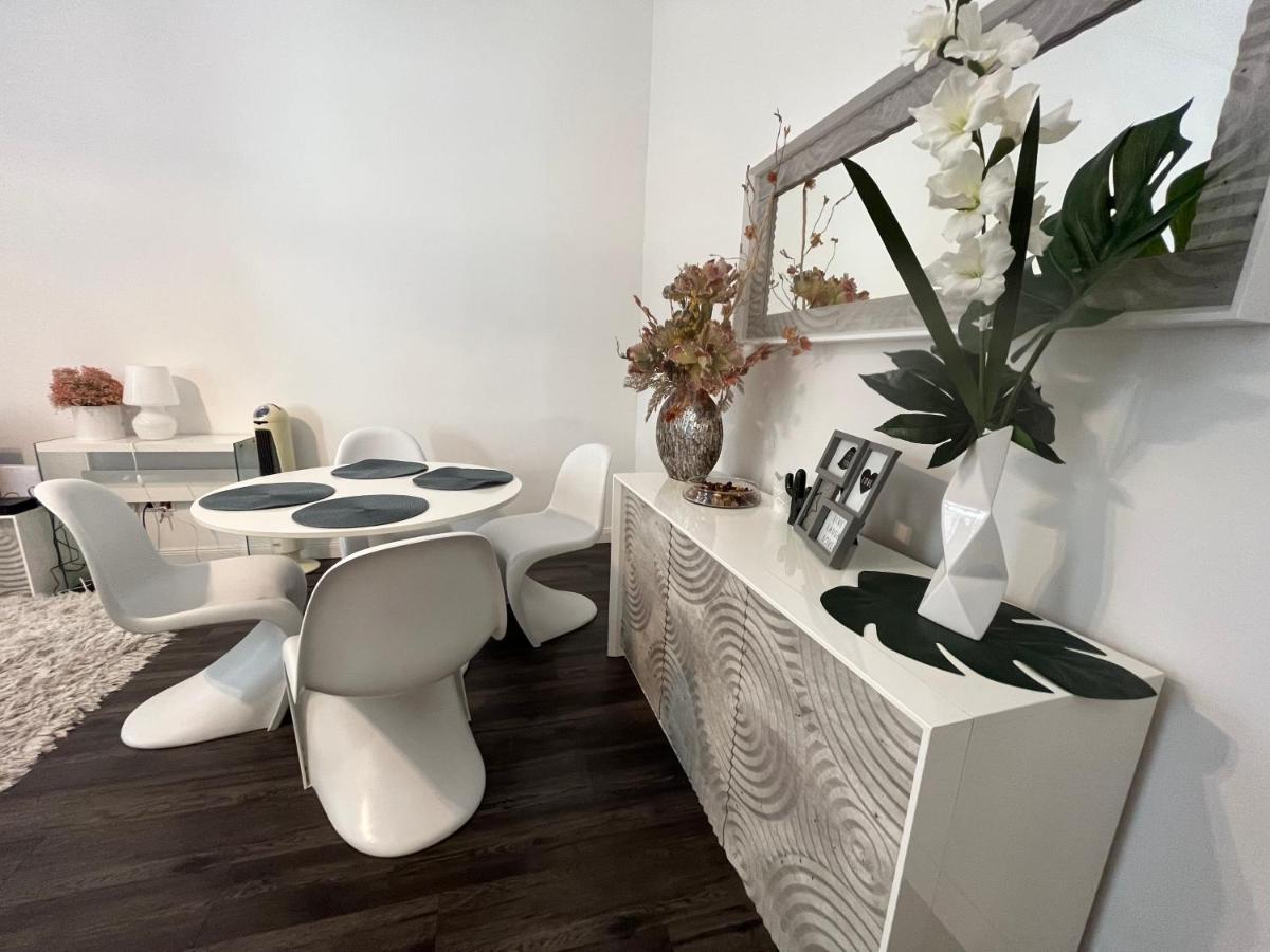 The Downtown Apartment *